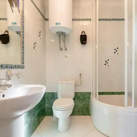 Nyaraló House Ada *